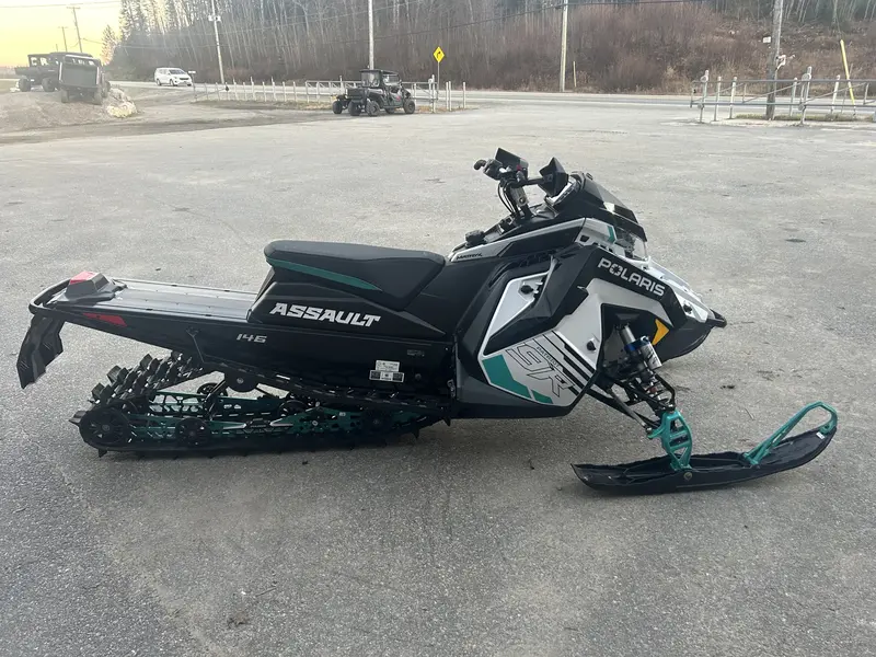 2025 Polaris Switcheback assault 9R