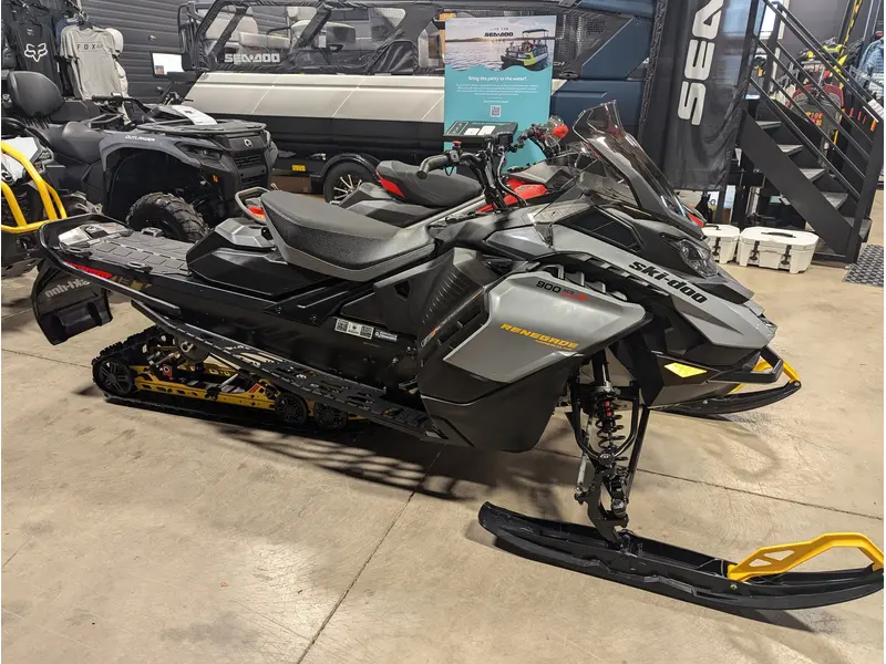 2025 Ski-Doo RENEGADE ADRENALINE 900 TURBOR 0% Financing