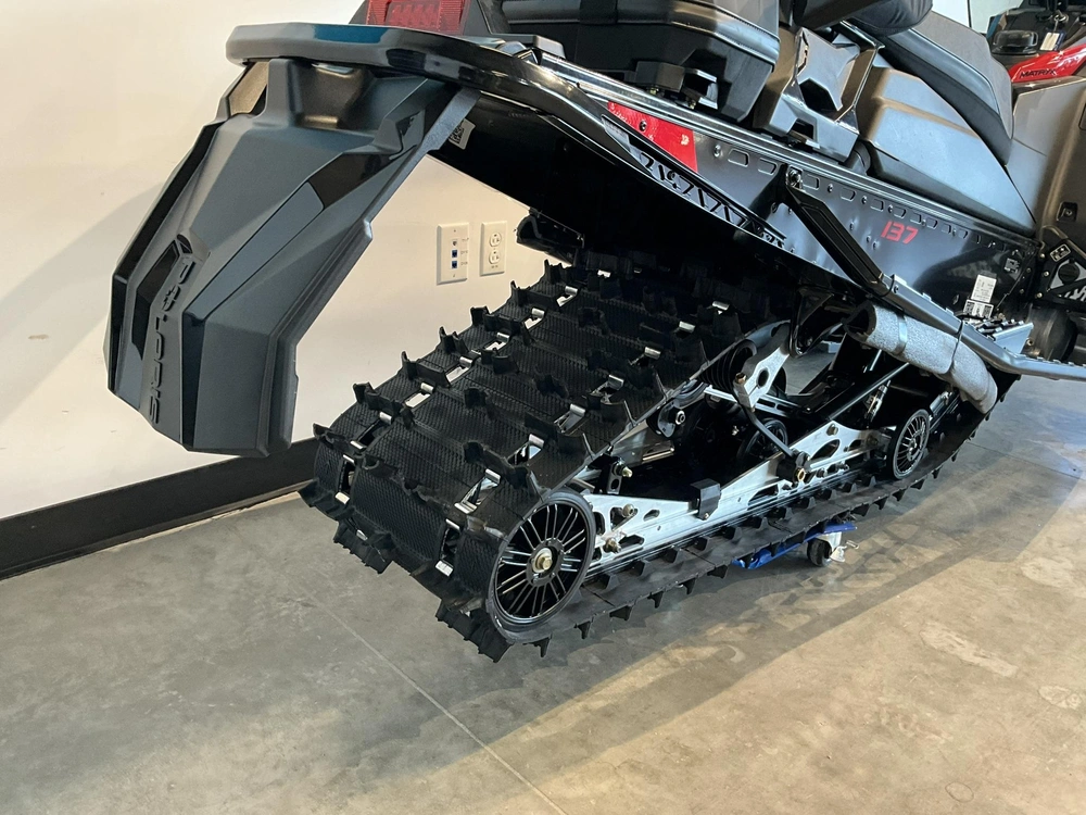 Polaris 650 Indy Adventure 137 500$ De Réduction, Jusqu'au 30-06-25 2025 alt