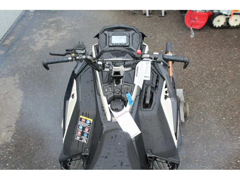 2025 Polaris 650 RMK SP 155 Mirage Gray / Gloss Black