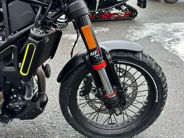 2023 Husqvarna Svartpilen 401- B.d. alt