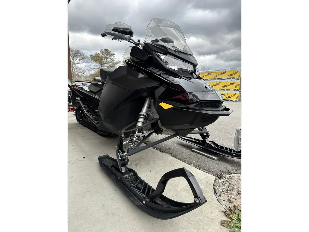 2022 Ski-Doo BACKCOUNTRY 850 E-TEC