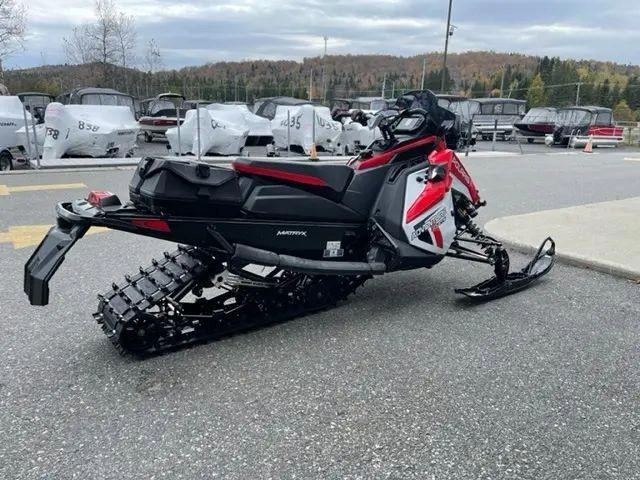 2023 Polaris 650 Indy Adventure 137 alt