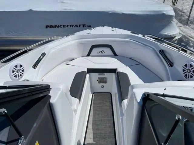 Monterey 224fs Bowrider 2023 alt