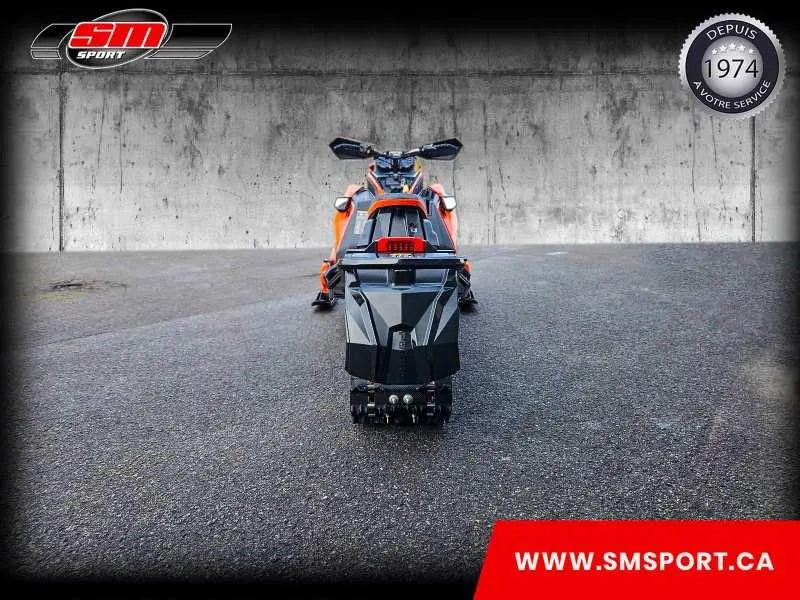 2024 Polaris PATRIOT BOOST INDY VR1 137