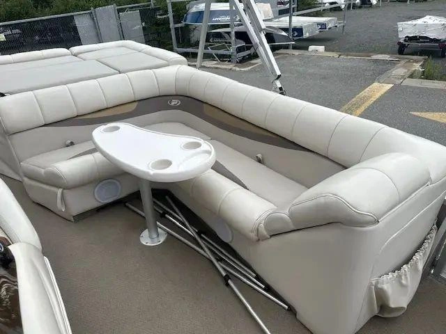 2008 Princecraft Vantage 22 Merc 60hp alt