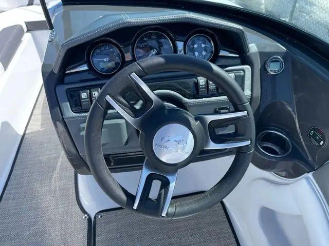 Monterey 224fs Bowrider 2023 alt