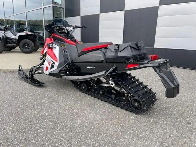 2023 Polaris 650 Indy Adventure 137 alt