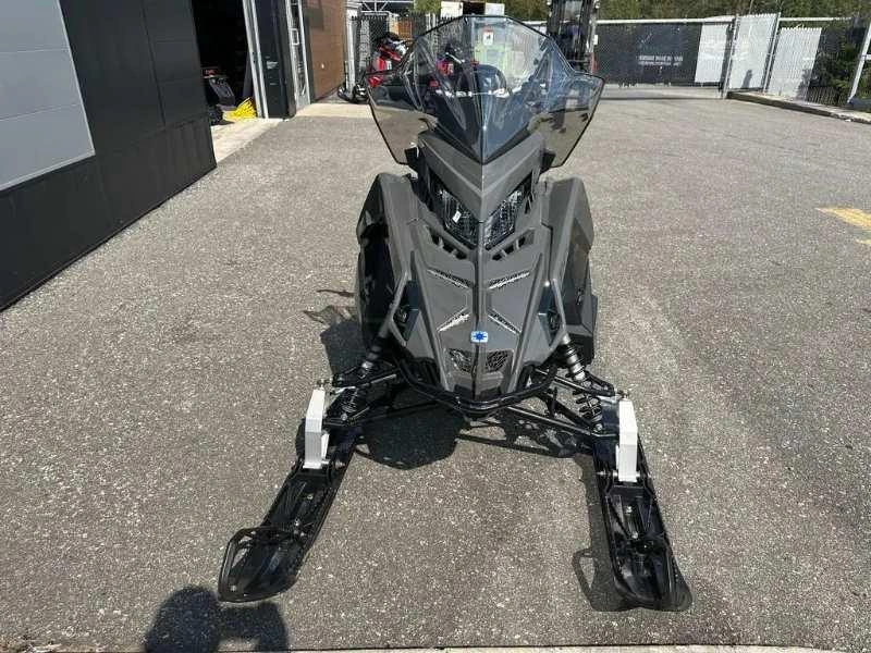 Polaris 650 Voyageur 146 2024 alt