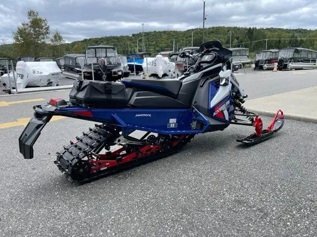2023 Polaris 850 Indy Adventure 137 alt