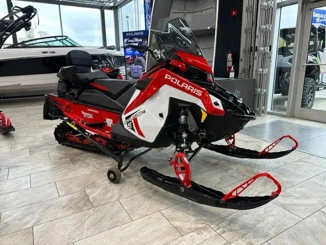 Polaris Prostar S4 Indy Adventure X2 137 2023 alt