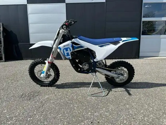 Husqvarna EE 5 2024