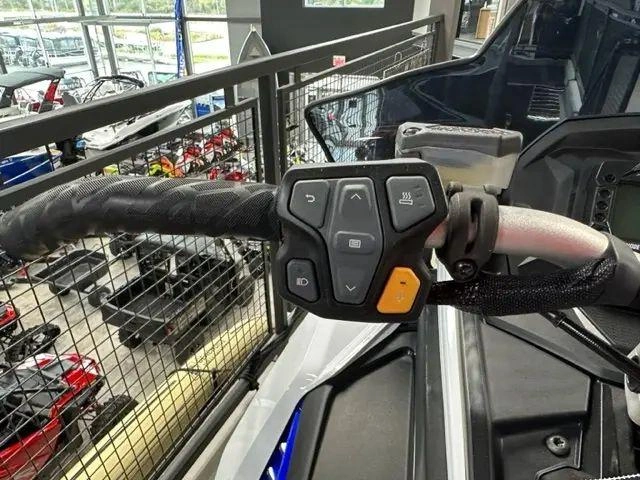 Polaris 850 Switchback Xc 146 2023 alt