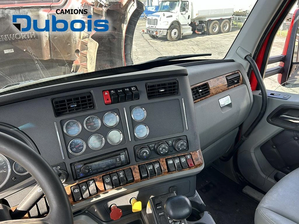 Kenworth T880 2020 alt