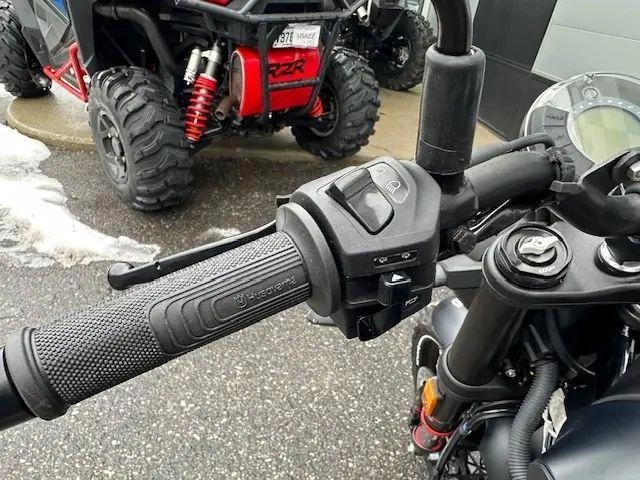 2023 Husqvarna Svartpilen 401- B.d. alt