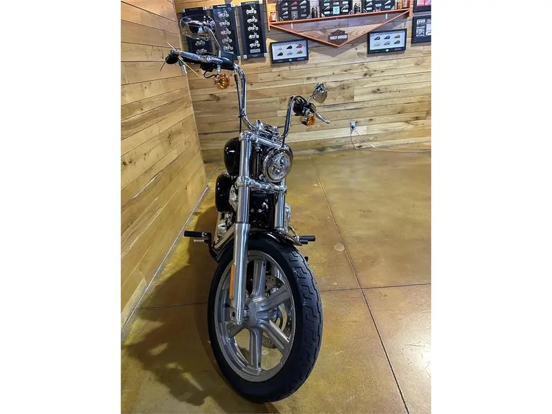 2024 Harley-Davidson Softail Standard thumbnail 4
