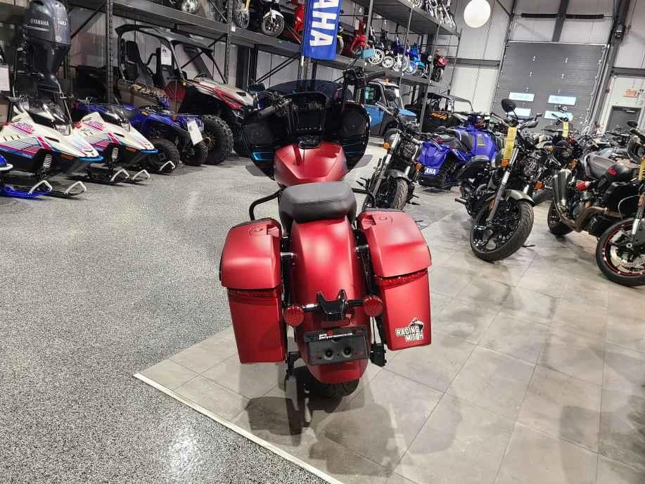 Indian Motorcycle Challenger Dark Horse With Powerband Audio Package 2024 alt