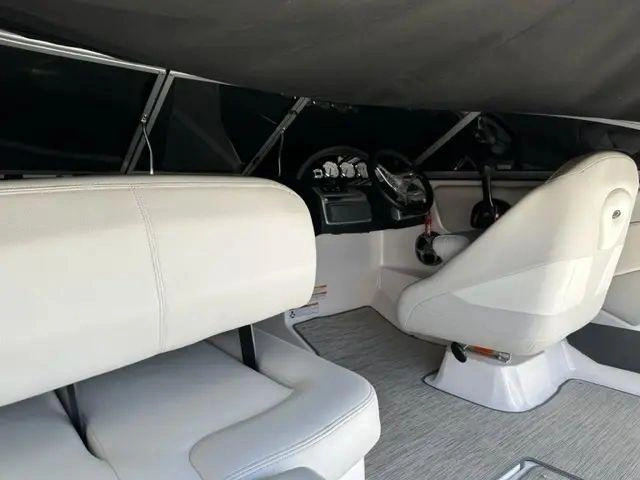 2016 Regal 1900 Es 4.5litres alt