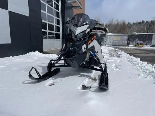 Polaris 850 Indy Vr1 137 2023 alt