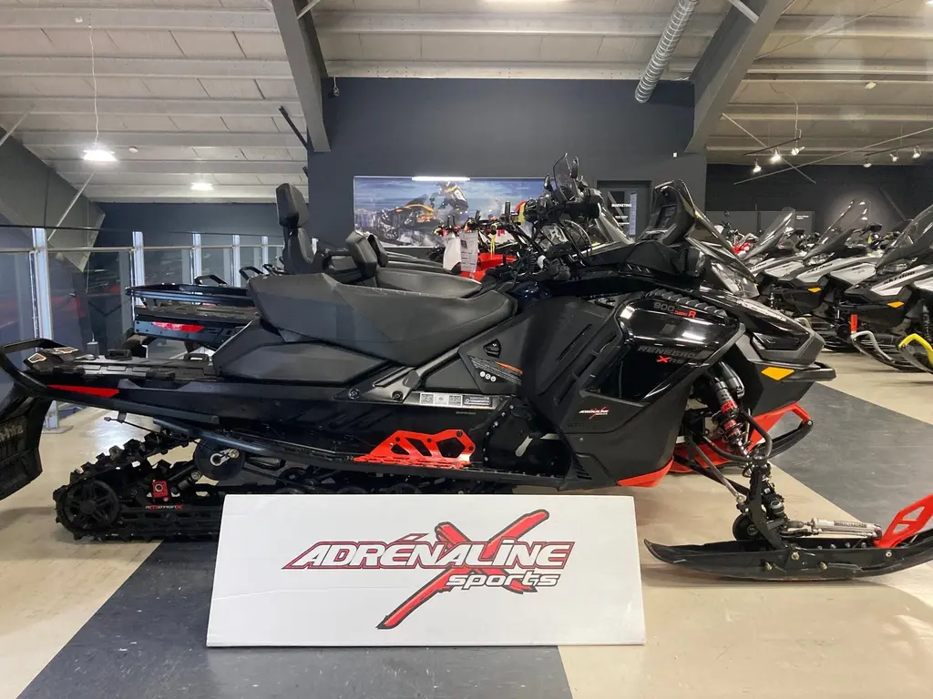 Ski-Doo renegade x-rs 900turbo r 2023