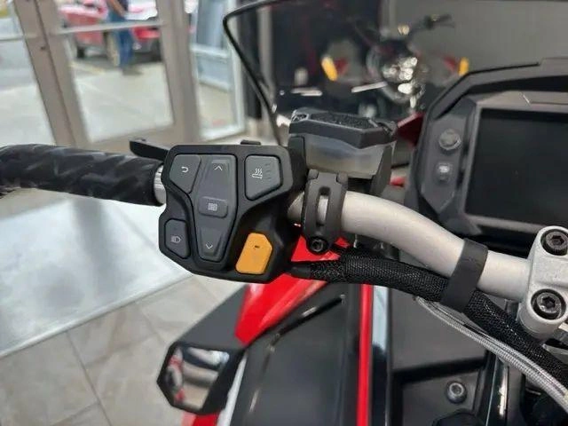 Polaris Prostar S4 Indy Adventure X2 137 2023 alt