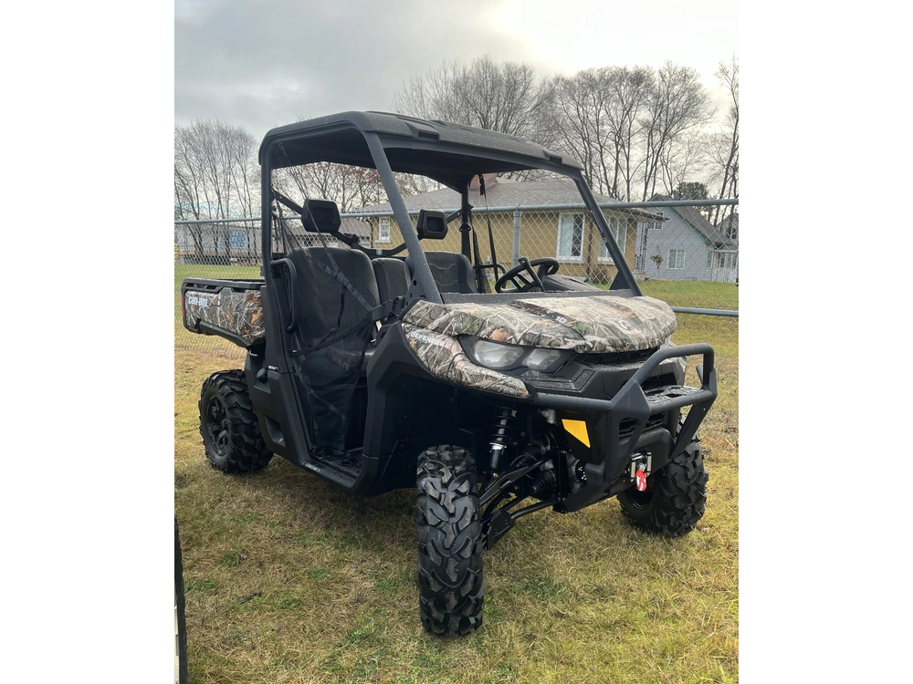 2025 Can-am Def Xt 64 Hd10 8csb alt