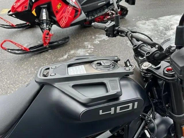2023 Husqvarna Svartpilen 401- B.d. alt