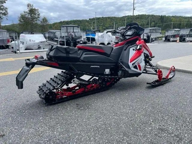 2023 Polaris 850 Indy Adventure 137 alt