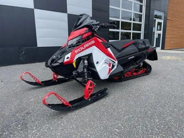 2023 Polaris 850 Indy Adventure 137 alt