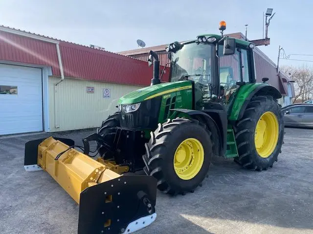 2020 John Deere 6110M