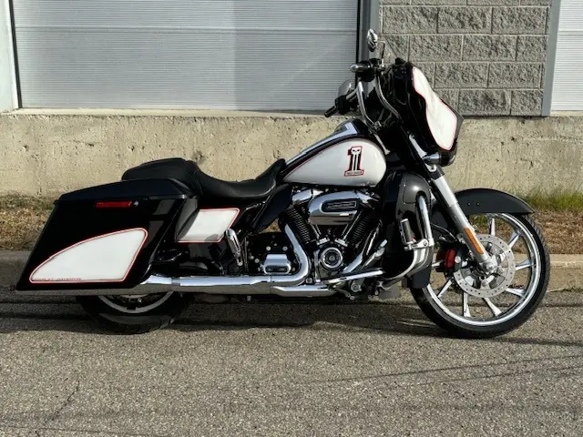 Harley-Davidson FLHX Street-GlideFLHX 2018