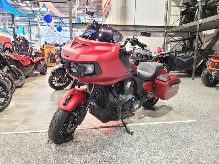 Indian Motorcycle Challenger Dark Horse With Powerband Audio Package 2024 alt