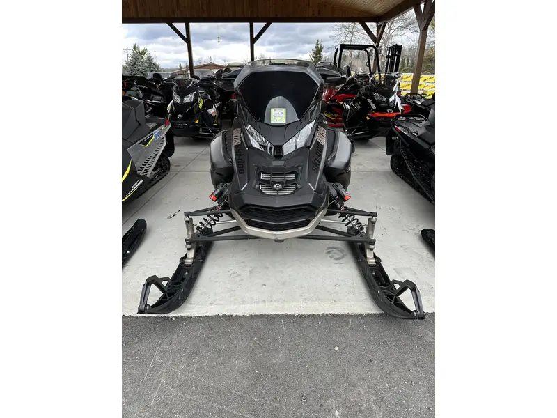 2022 Ski-Doo MACH Z 900 ACE™ Turbo R