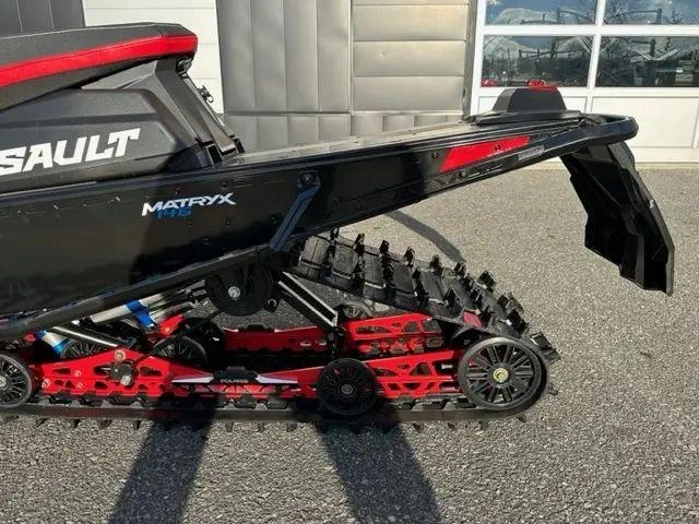Polaris Patriot Boost Switchback Assault 146 2023 alt