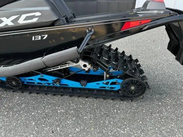 2024 Polaris 850 Indy Xc 137 alt