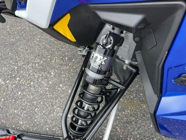 2023 Polaris 850 Indy Adventure 137 alt