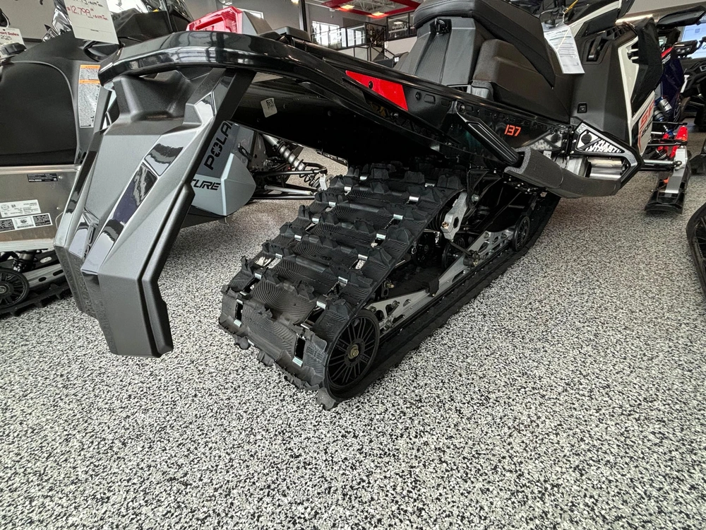2025 Polaris 650 Indy Sp 137 alt