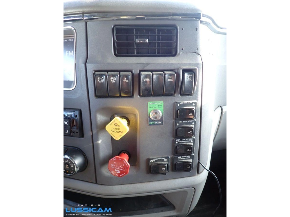 Peterbilt 579 2015