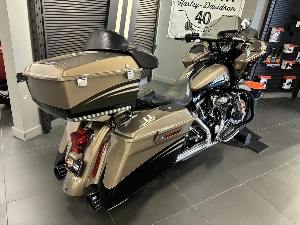 2013 Harley-Davidson CVO Road GlideFLTRXSE