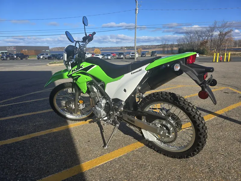 2024 Kawasaki KLX230 S thumbnail 5