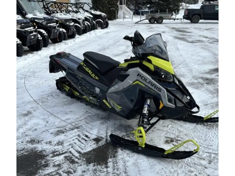 2022 Polaris Switcheback assault 850 146 2 pouces