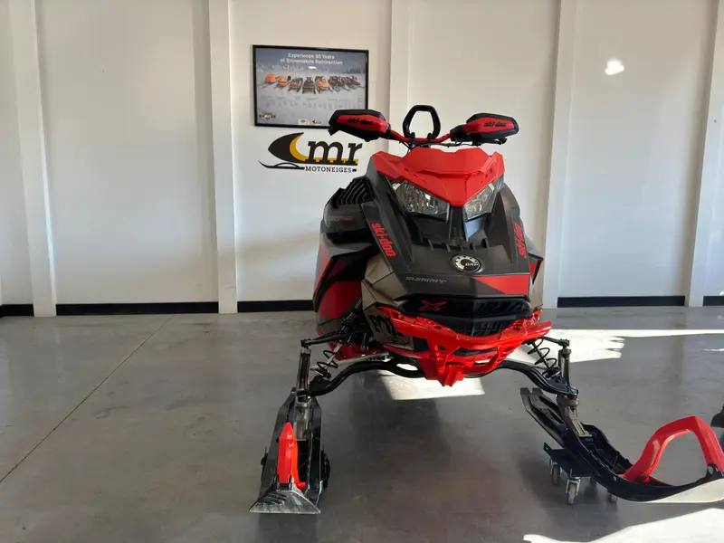 2022 Ski-Doo SUMMIT X EXPERT