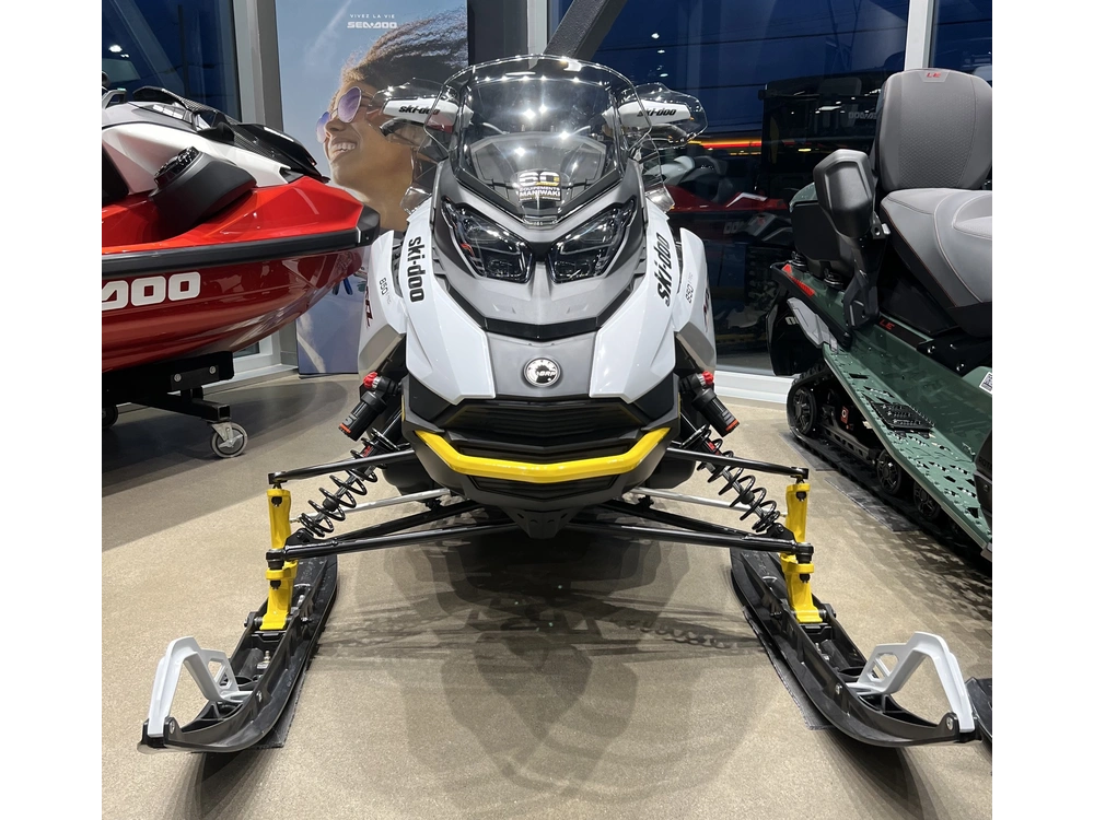 Ski-doo Mxz Adr W/ Blizzard Pkg 137 850 E-tec Ice Ripper Xt 1.25'' E.s. 2024 alt