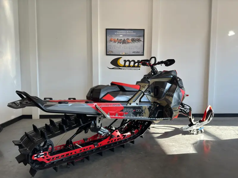2022 Ski-Doo SUMMIT X EXPERT
