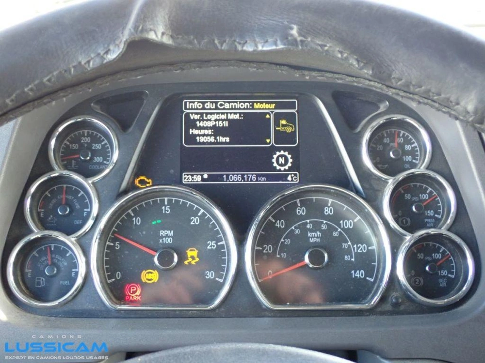 Peterbilt 579 2015