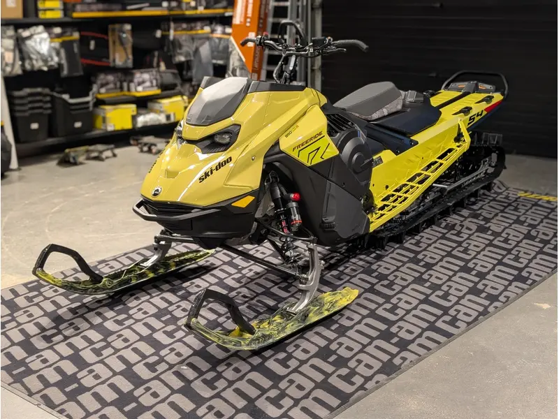 2025 Ski-Doo FREERIDE 154 850 E-TEC Turbo R PowderMax X-Light 3.0" SHOT