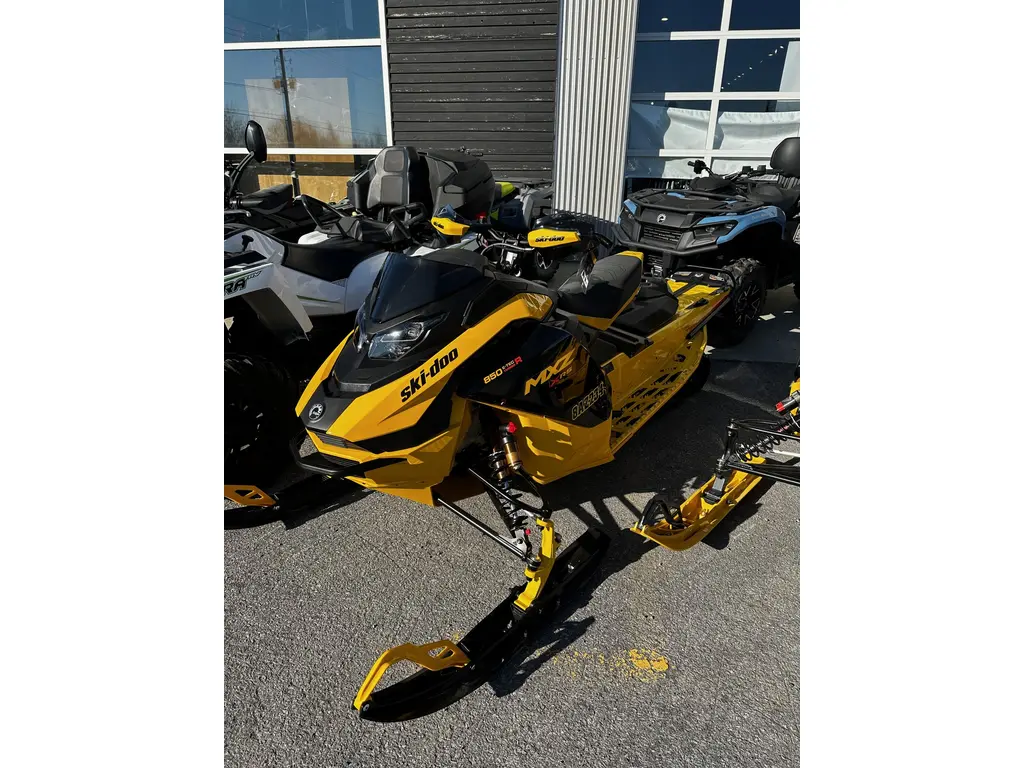 Ski-Doo MXZ COMPETITION TURBO 850 2024 - UCRC