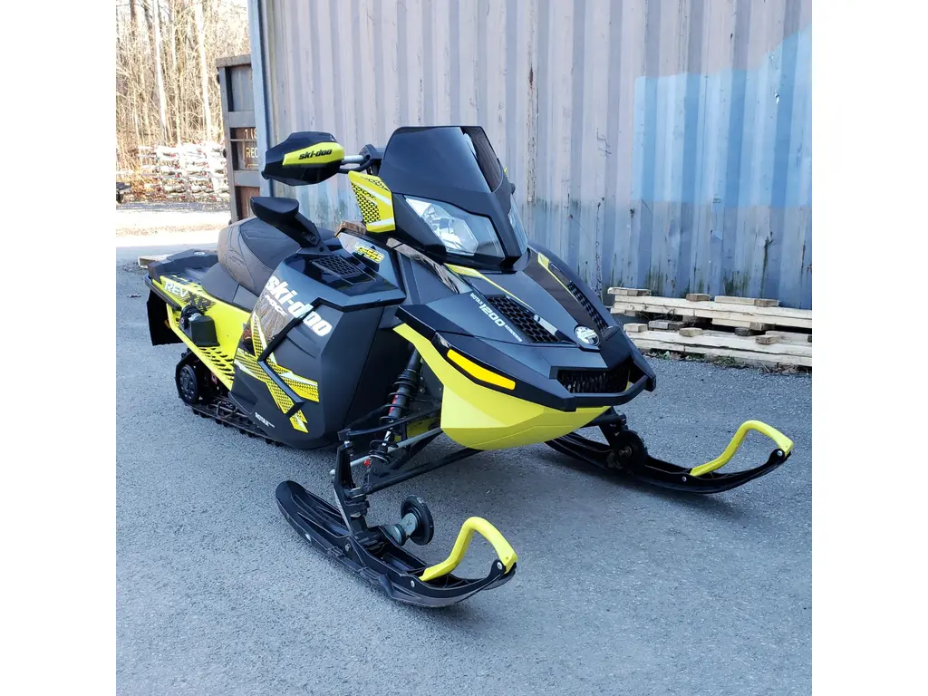 2015 Ski-Doo MXZ 1200 X