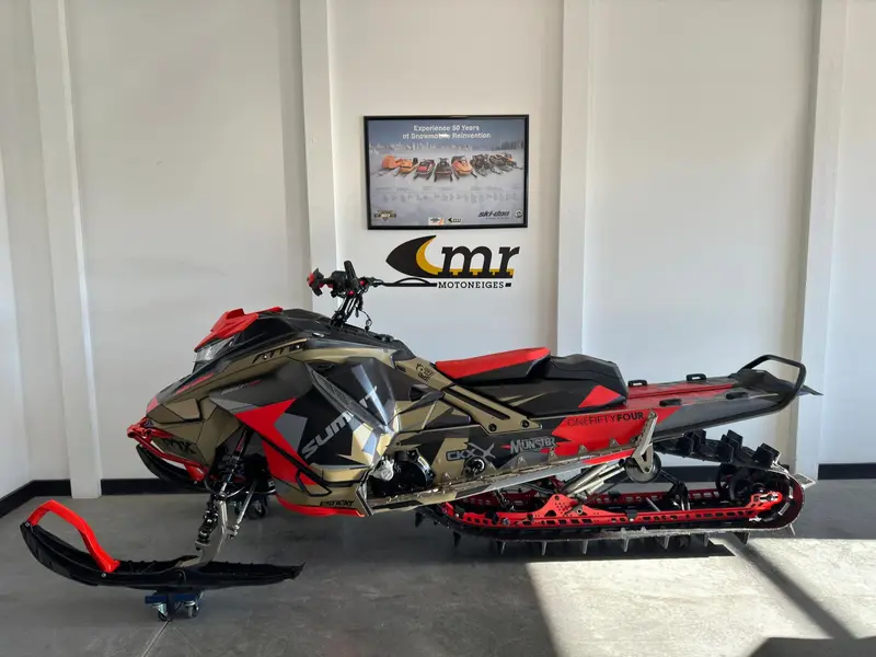 2022 Ski-Doo SUMMIT X EXPERT