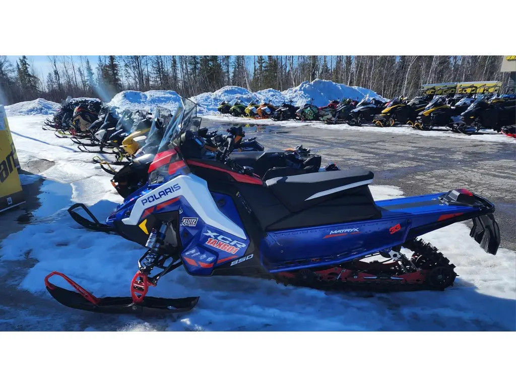 2022 Polaris XCR850